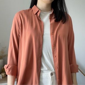 Uniqlo Rayon blouse in orange/coral size S